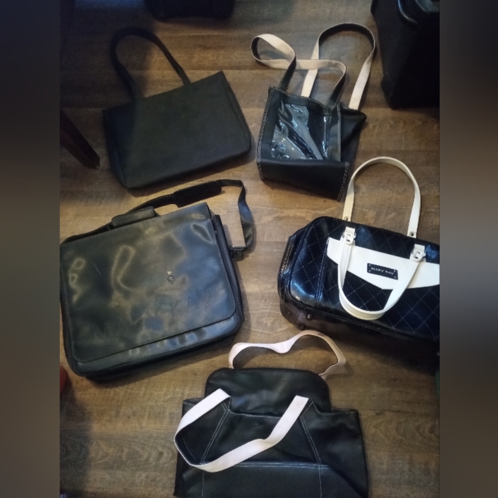 Super grab bundle Of Mary Kay Items